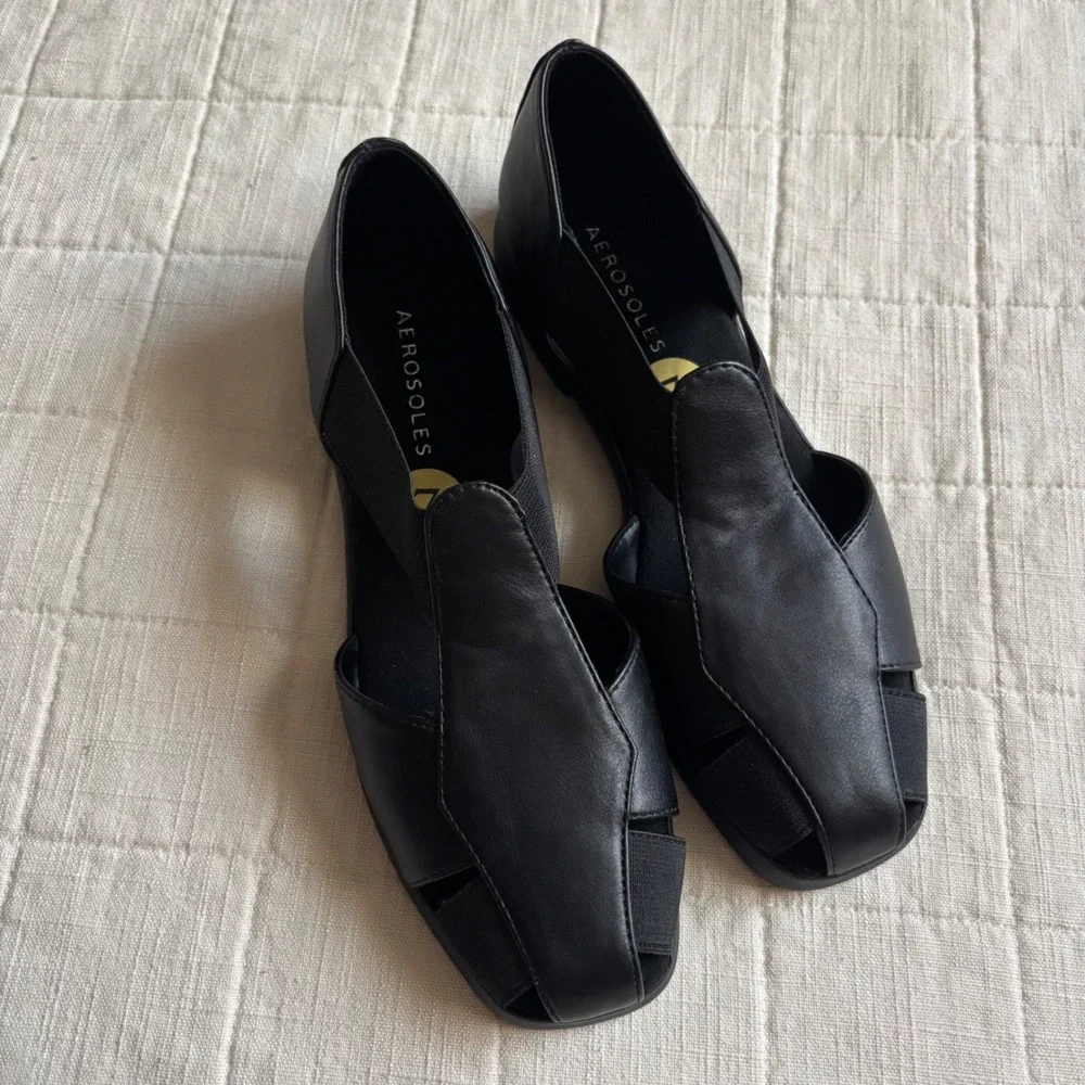 Aerosoles Fisherman Flats Women Size 7 Black Cutout Elastic Square Toe Slip On